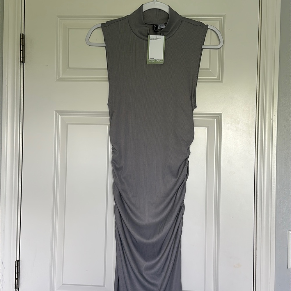 Grey ribbed sleeveless maxi